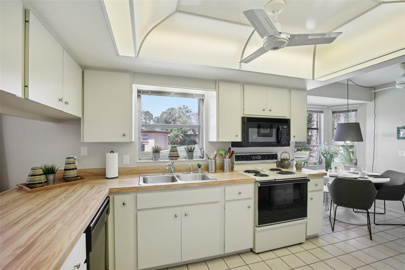 WOODSIDE SOUTH PH 1 2 & 3 - Residential Lease