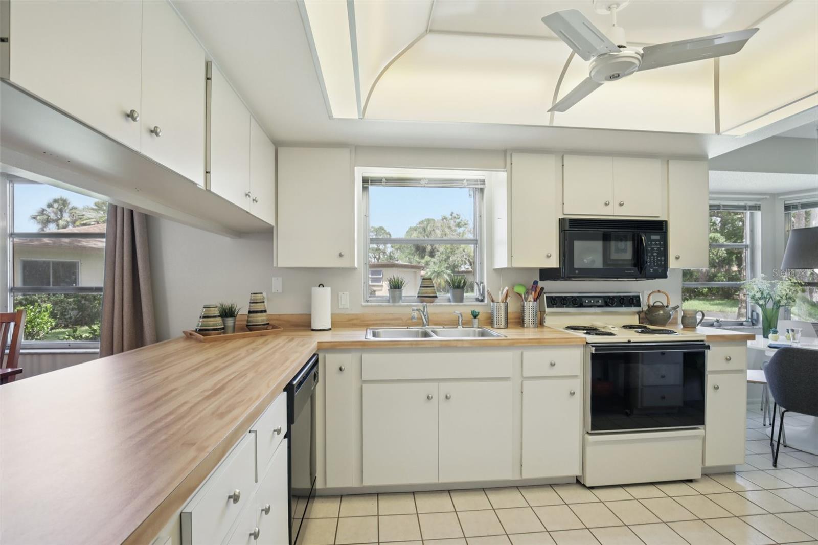 WOODSIDE SOUTH PH 1 2 & 3 - Residential Lease