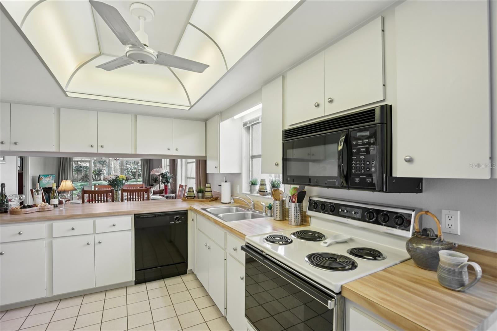 WOODSIDE SOUTH PH 1 2 & 3 - Residential Lease