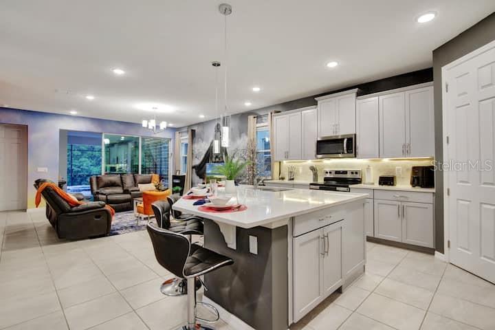 SOLARA RES VACATION VILLAS REP - Residential