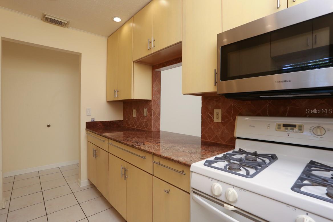 VILLAGE GARDENS PH 2 - Residential Lease