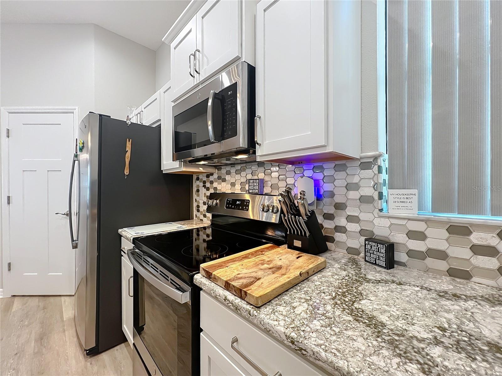 BEECHWOOD POINT VILLAS CONDO - Residential