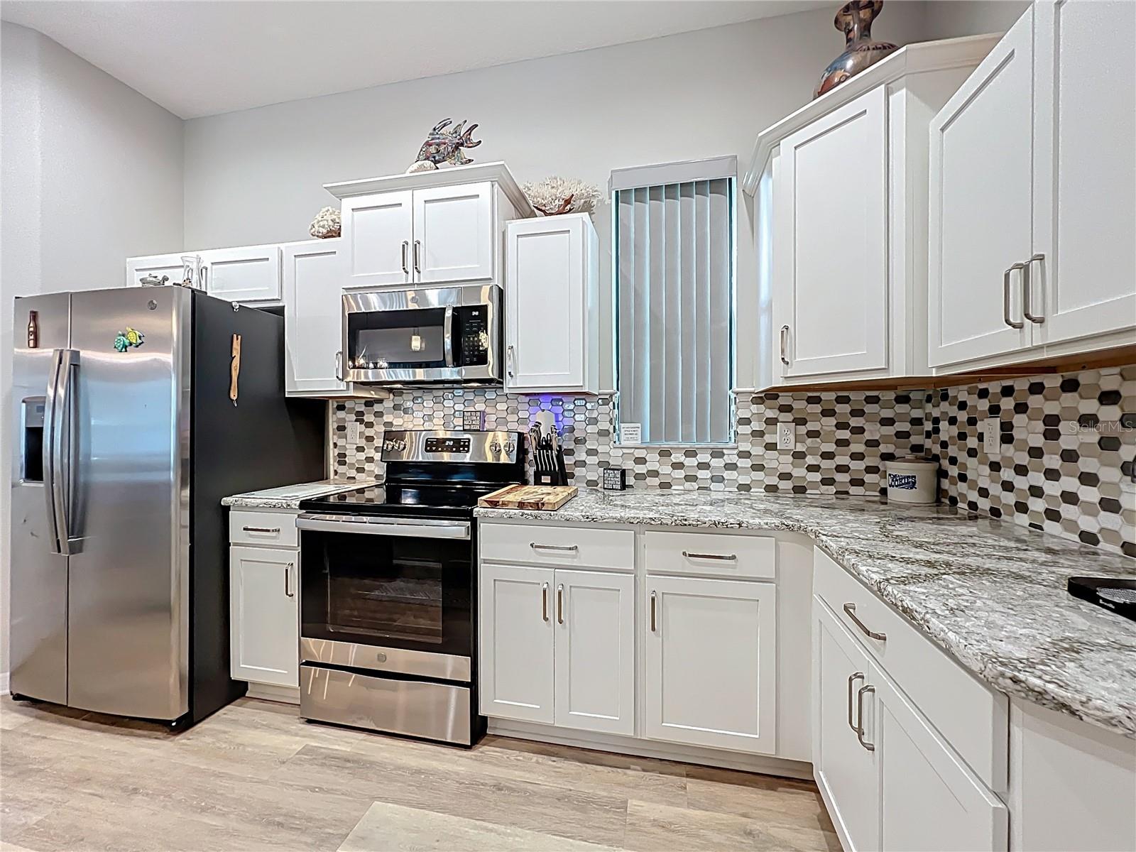 BEECHWOOD POINT VILLAS CONDO - Residential