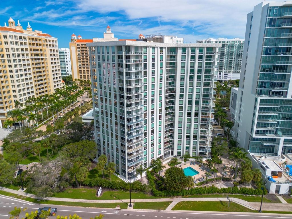Photo of 1111 N Gulfstream Avenue #10E, Sarasota, FL 34236 (MLS # A4664841)