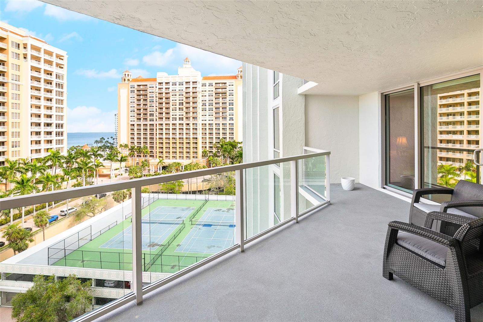 ONE WATERGATE - Residential