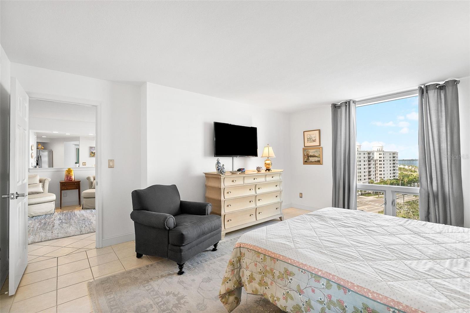 ONE WATERGATE - Residential