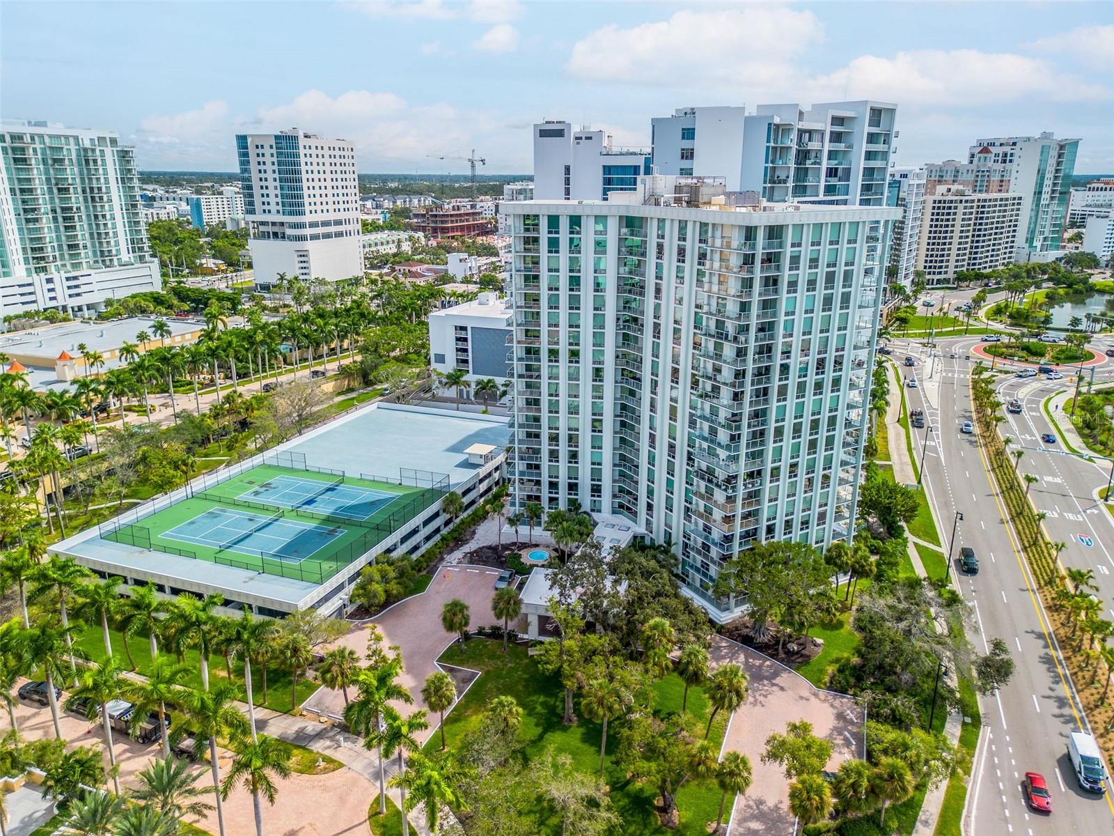 ONE WATERGATE - Residential