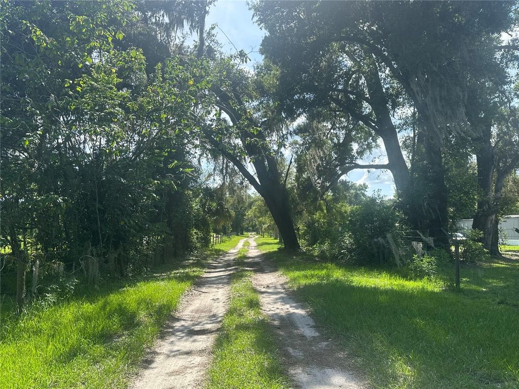 Photo of 0 SE 36th Avenue, Ocala, FL 34480 (MLS # OM705382)