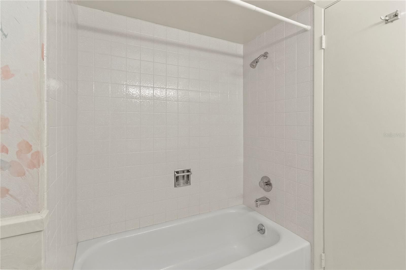 VILLAGE GREEN OF BRADENTON SEC 7 - Residential