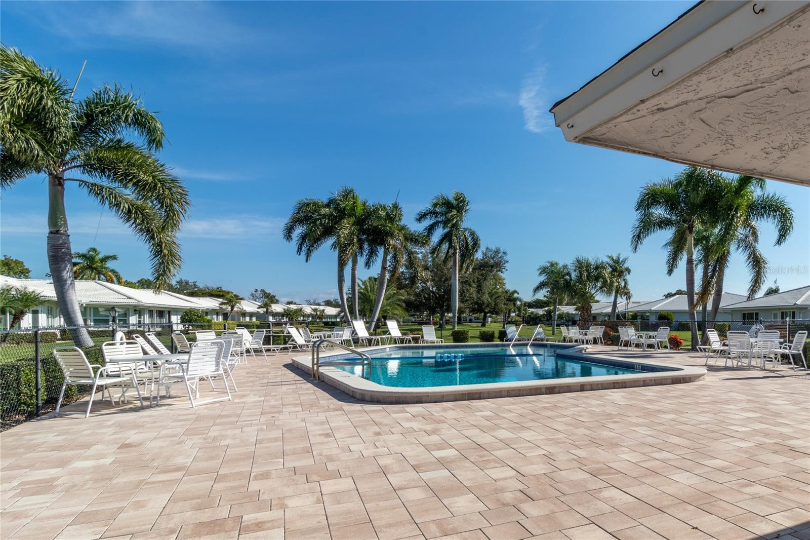 VILLAGE GREEN OF BRADENTON SEC 7 - Residential