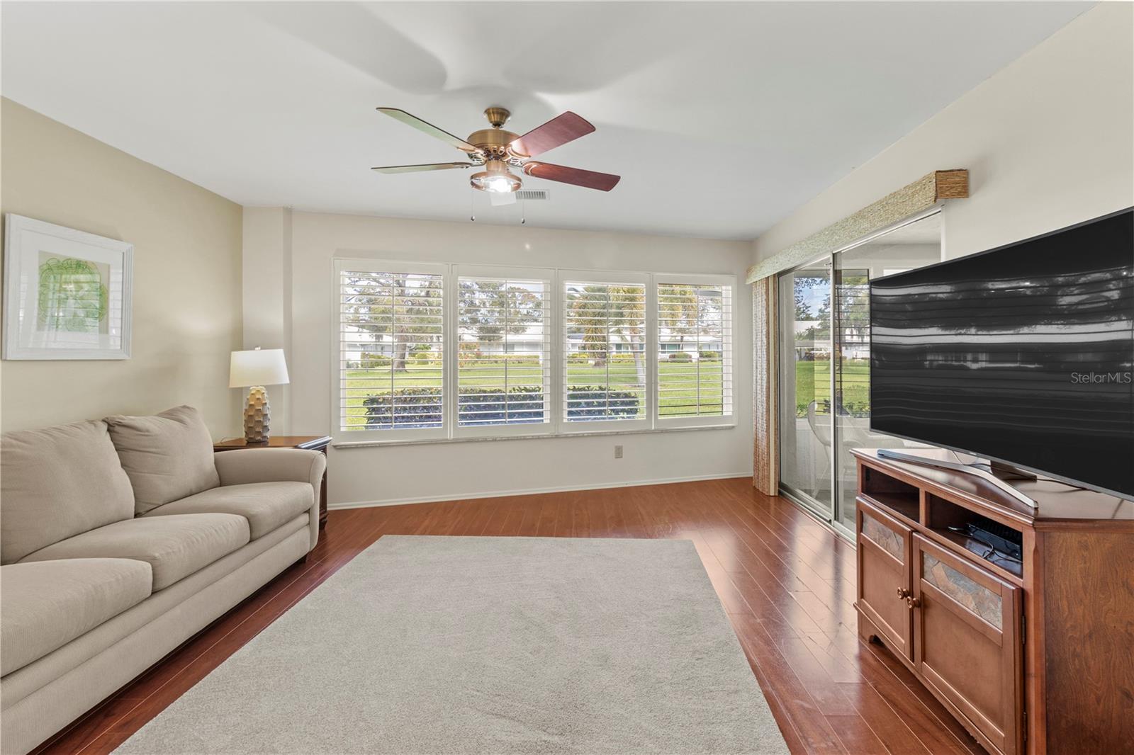 VILLAGE GREEN OF BRADENTON SEC 7 - Residential