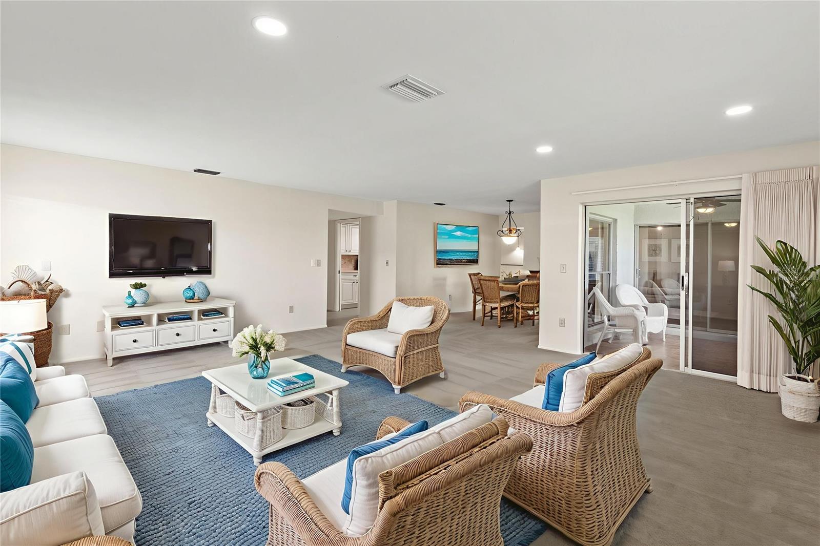 VILLAGE GREEN OF BRADENTON SEC 7 - Residential