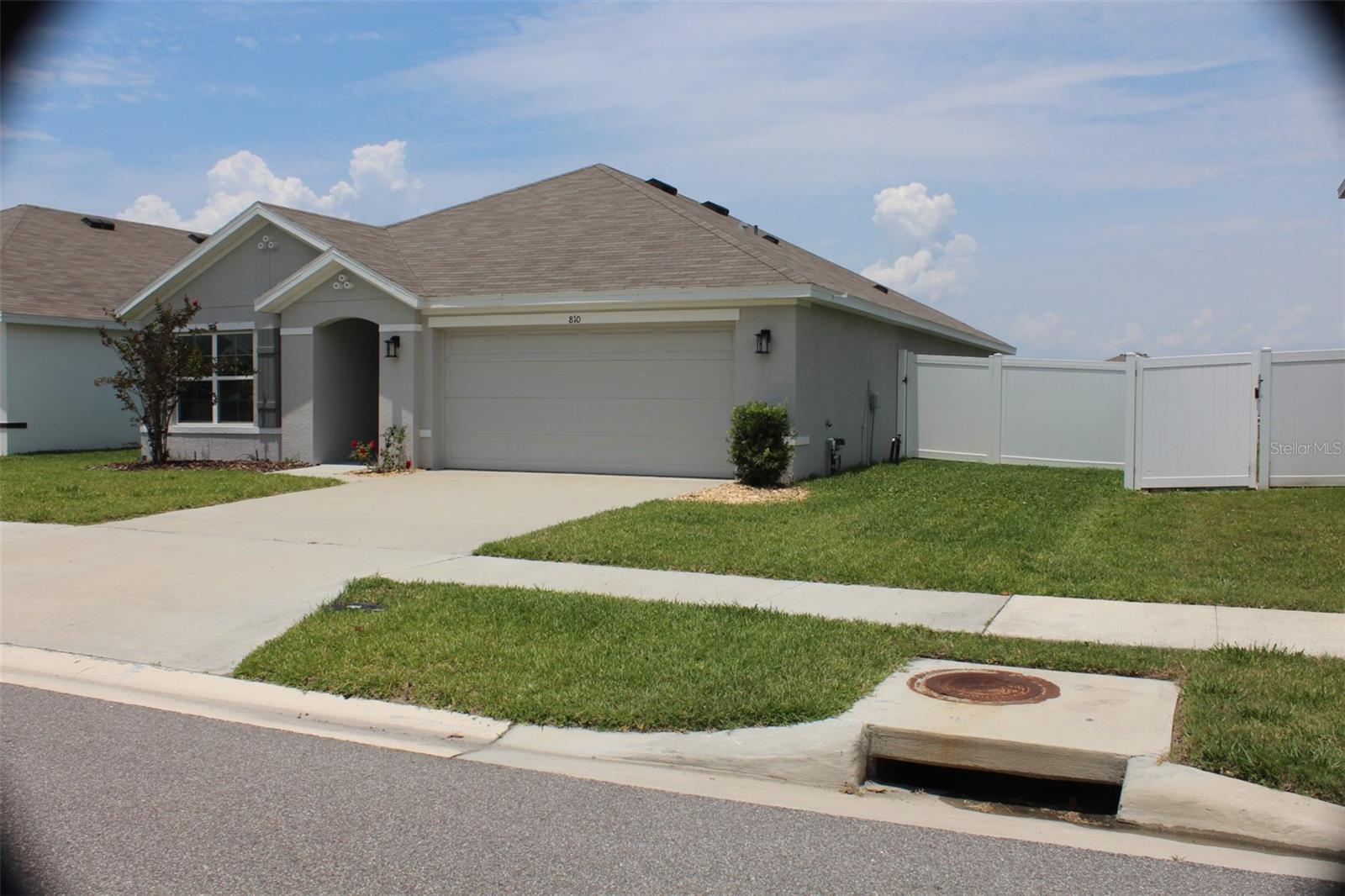 810 WILL SCARLETT AVENUE