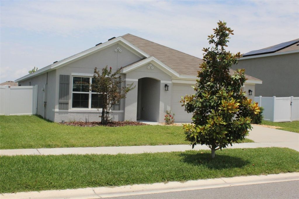Photo of 810 Will Scarlett Avenue, Ruskin, FL 33570 (MLS # A4694149)