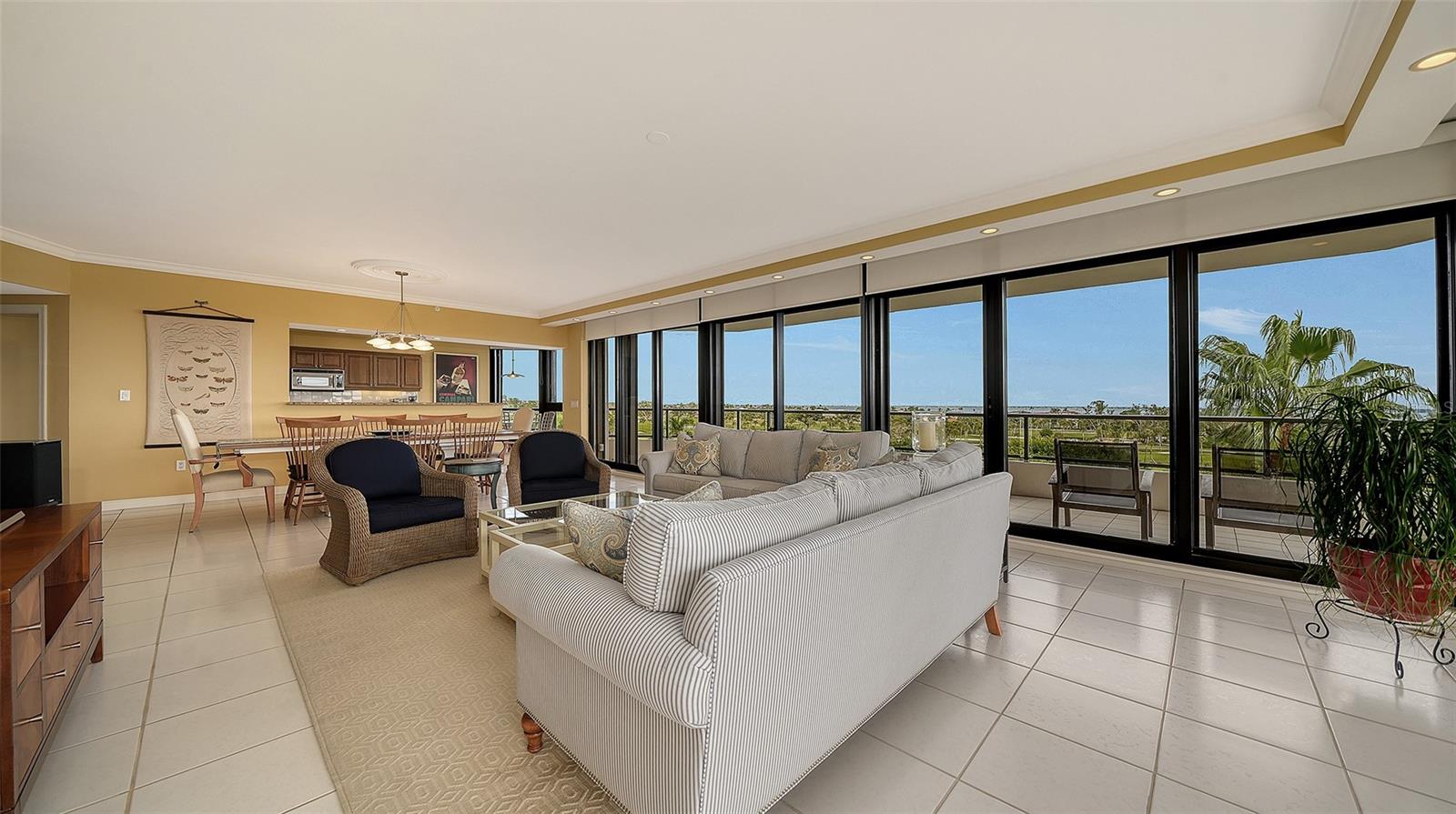 SANCTUARY III - Residential