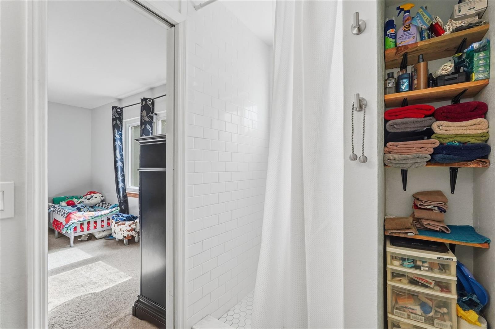 MOON LAKE ESTATES - Residential