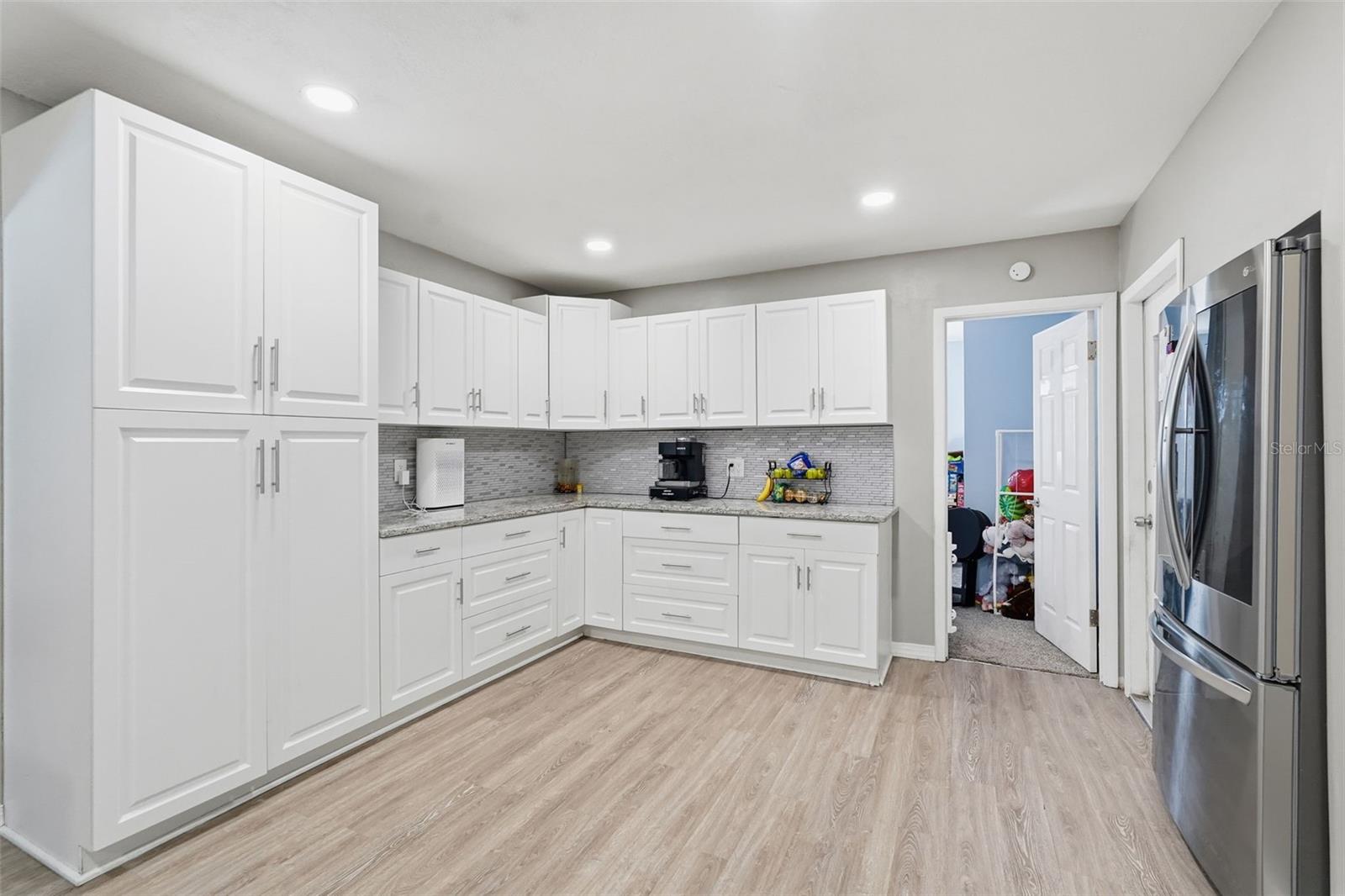 MOON LAKE ESTATES - Residential