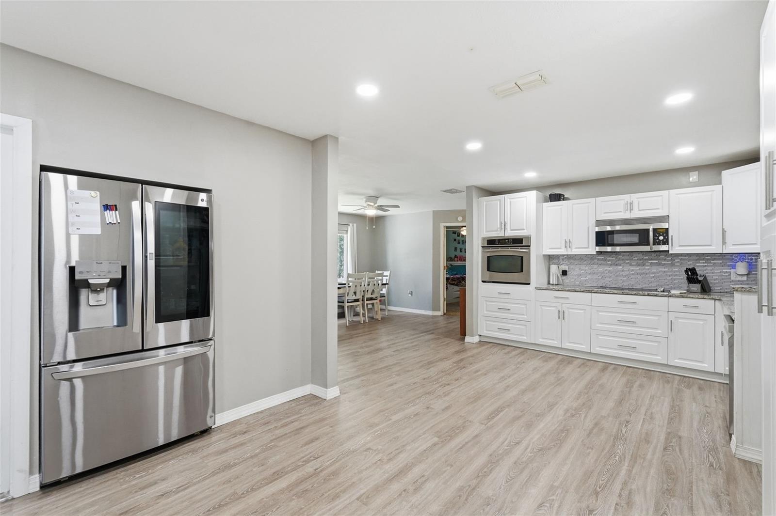 MOON LAKE ESTATES - Residential