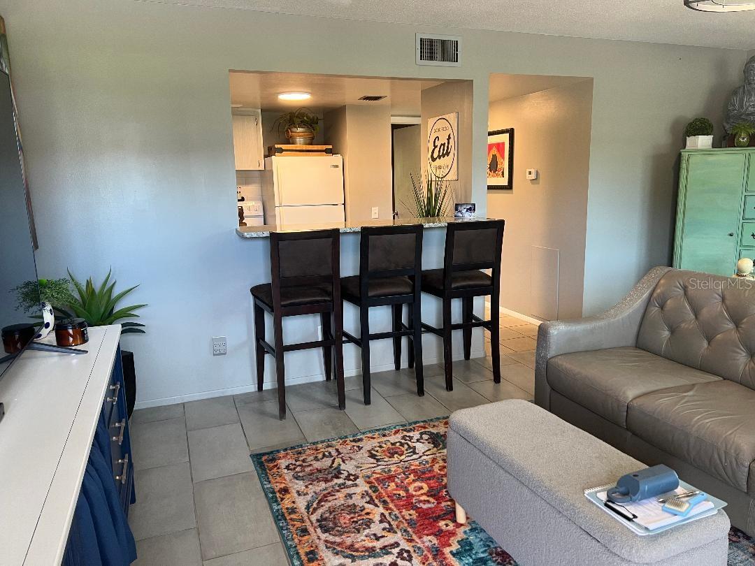 2000 WORLD PARKWAY BOULEVARD 20