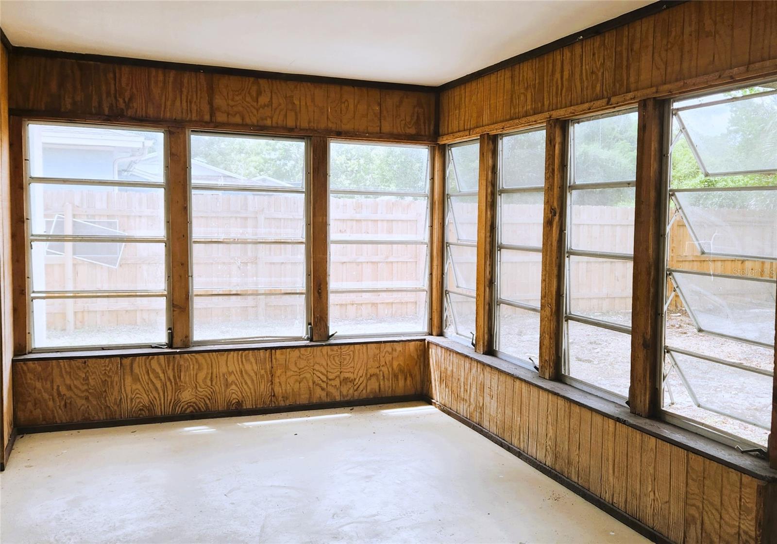 SOUTHWOOD HILLS UNIT 05 - Residential