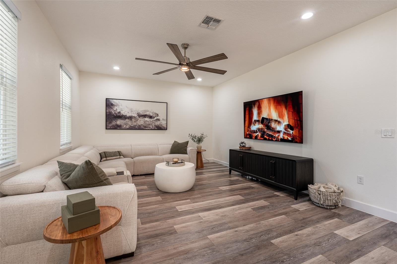 ROBIN PRAIRIE SUB - Residential