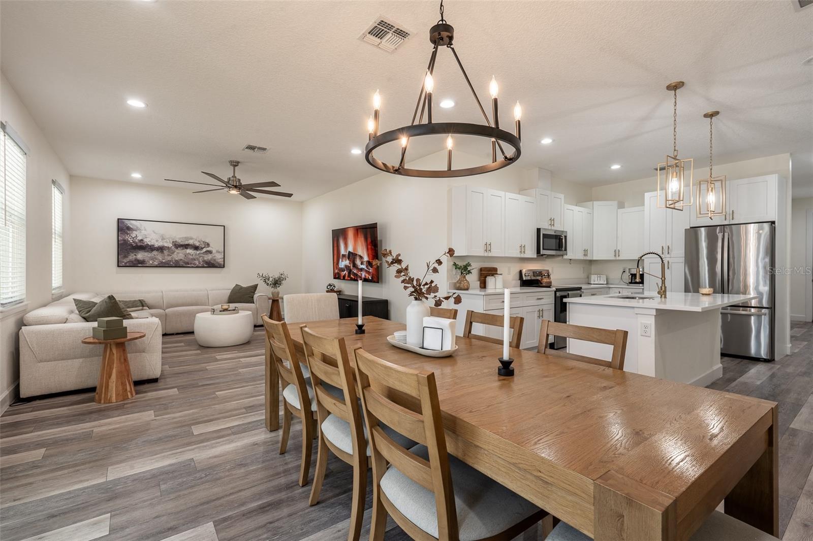 ROBIN PRAIRIE SUB - Residential