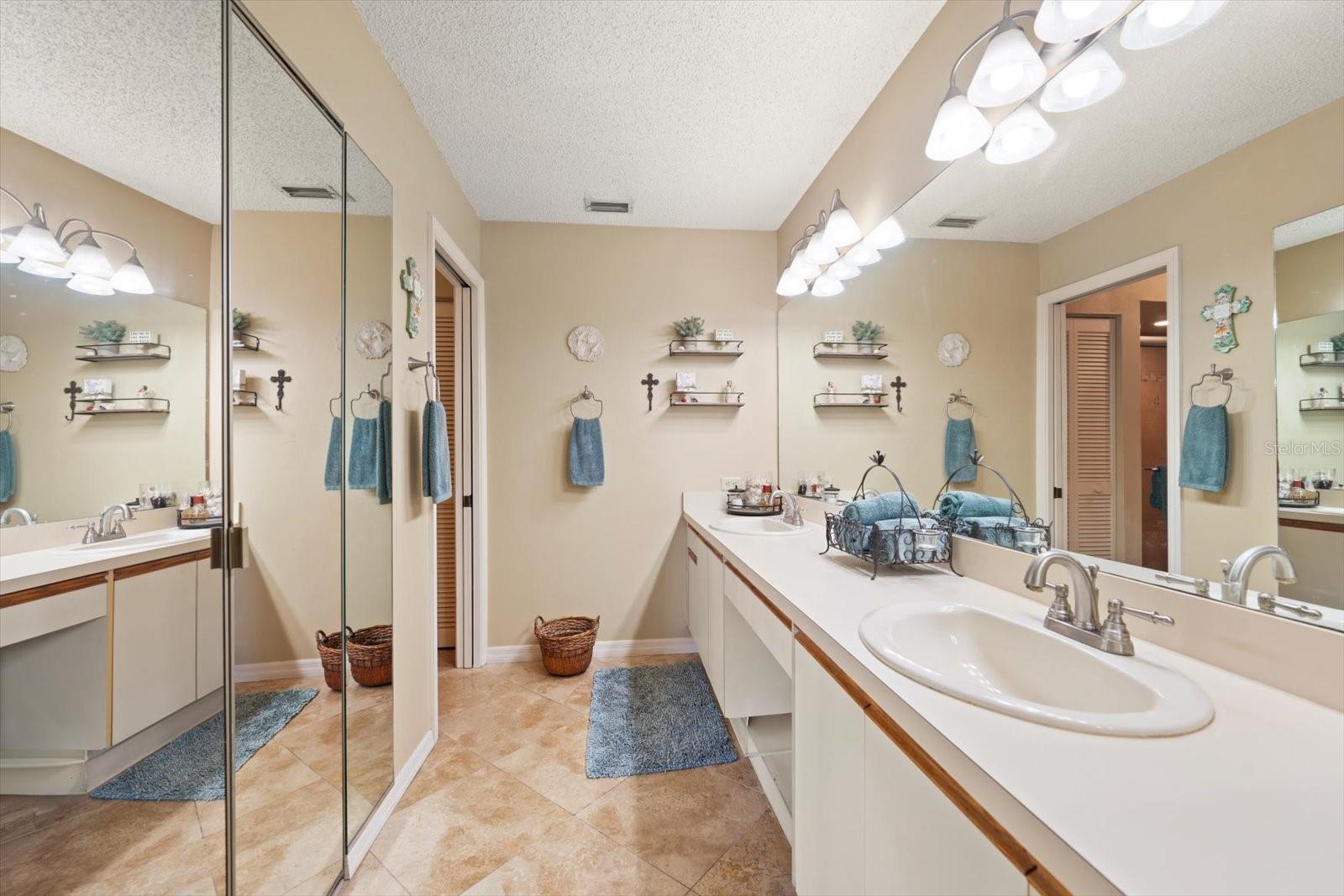 EL PASADO A CONDO - Residential