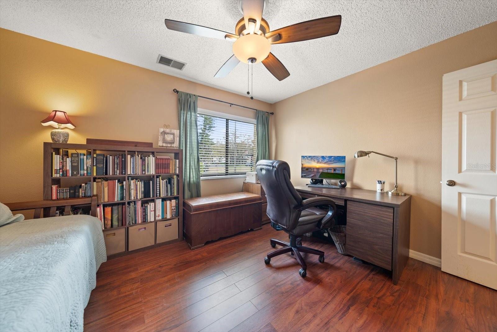 EL PASADO A CONDO - Residential