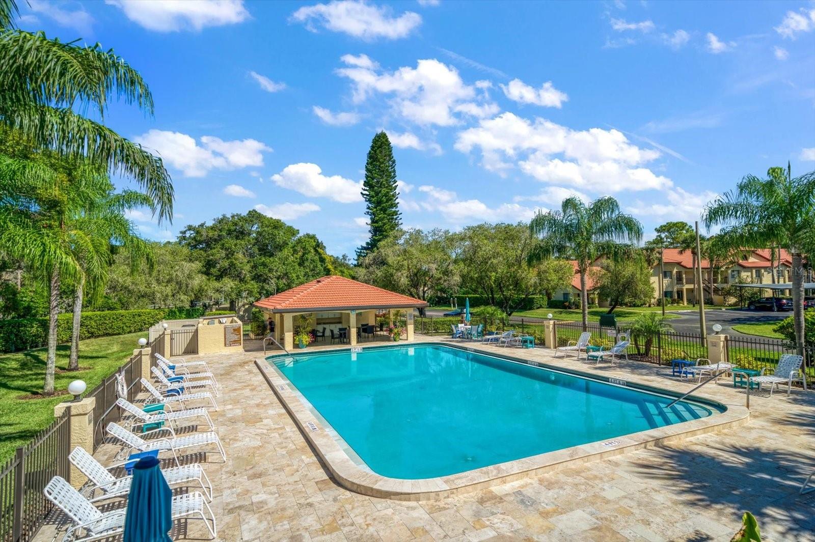 EL PASADO A CONDO - Residential