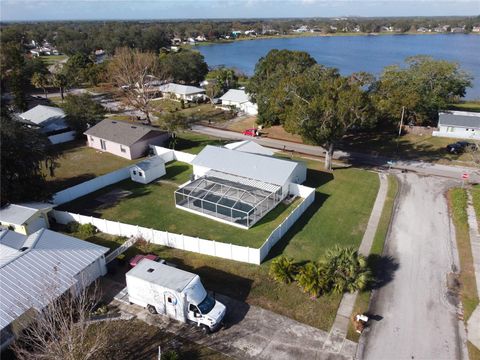 A home in WINTER HAVEN