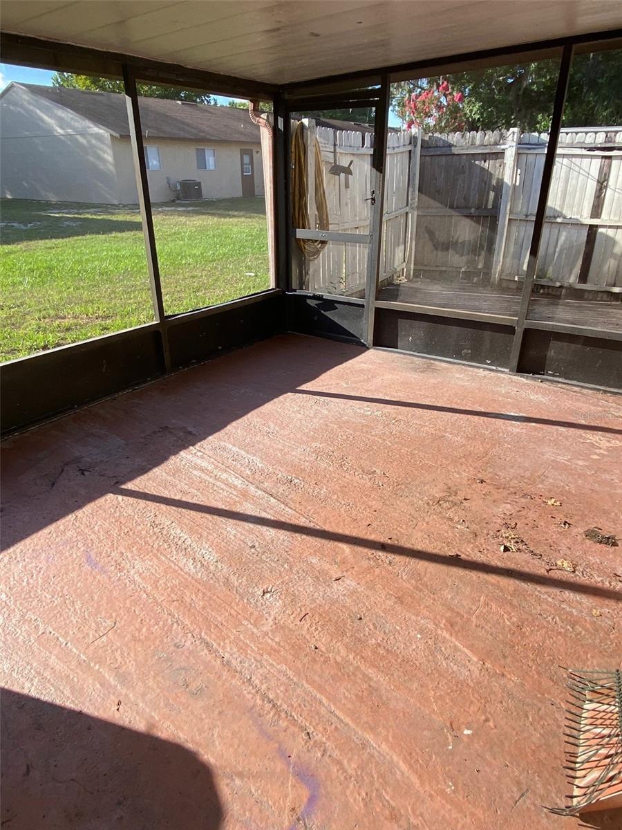 ROSEWOOD CONDO - Residential Lease