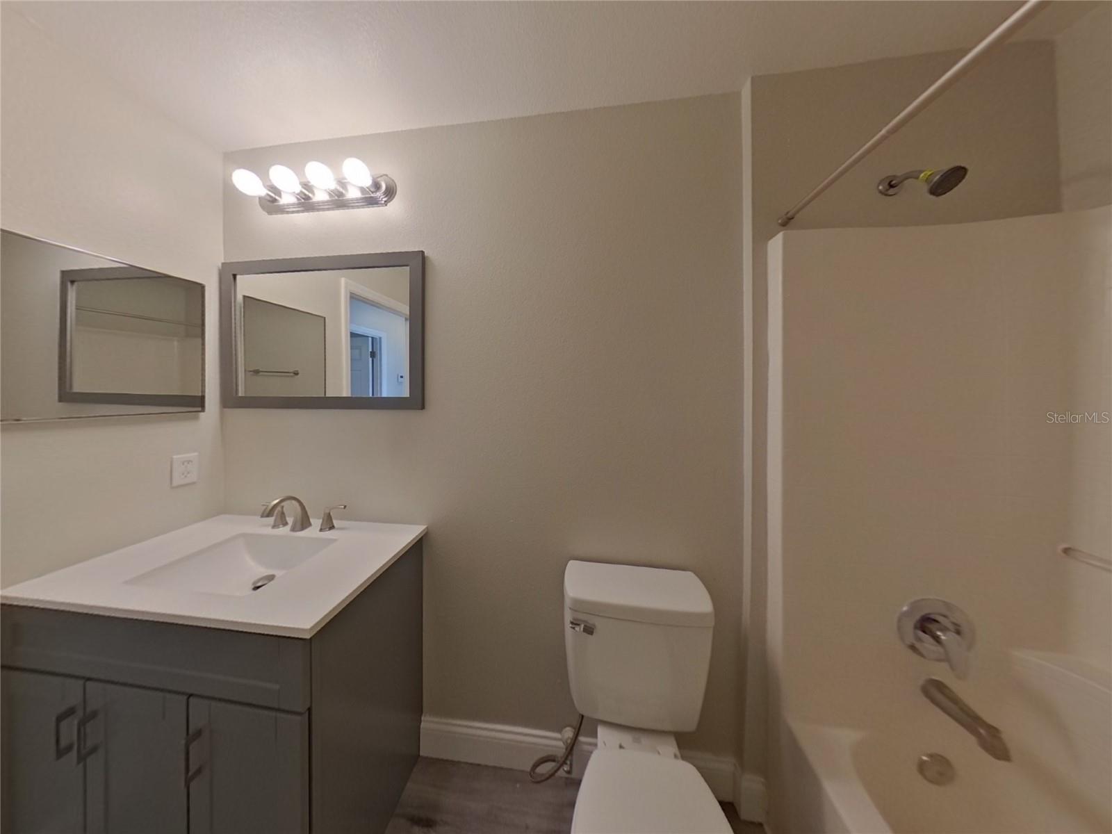 PINES WEST PH 01 - Residential Lease