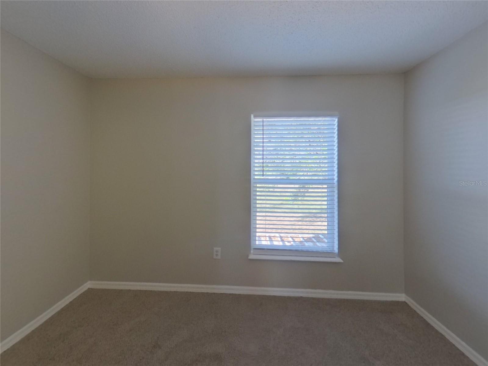 PINES WEST PH 01 - Residential Lease