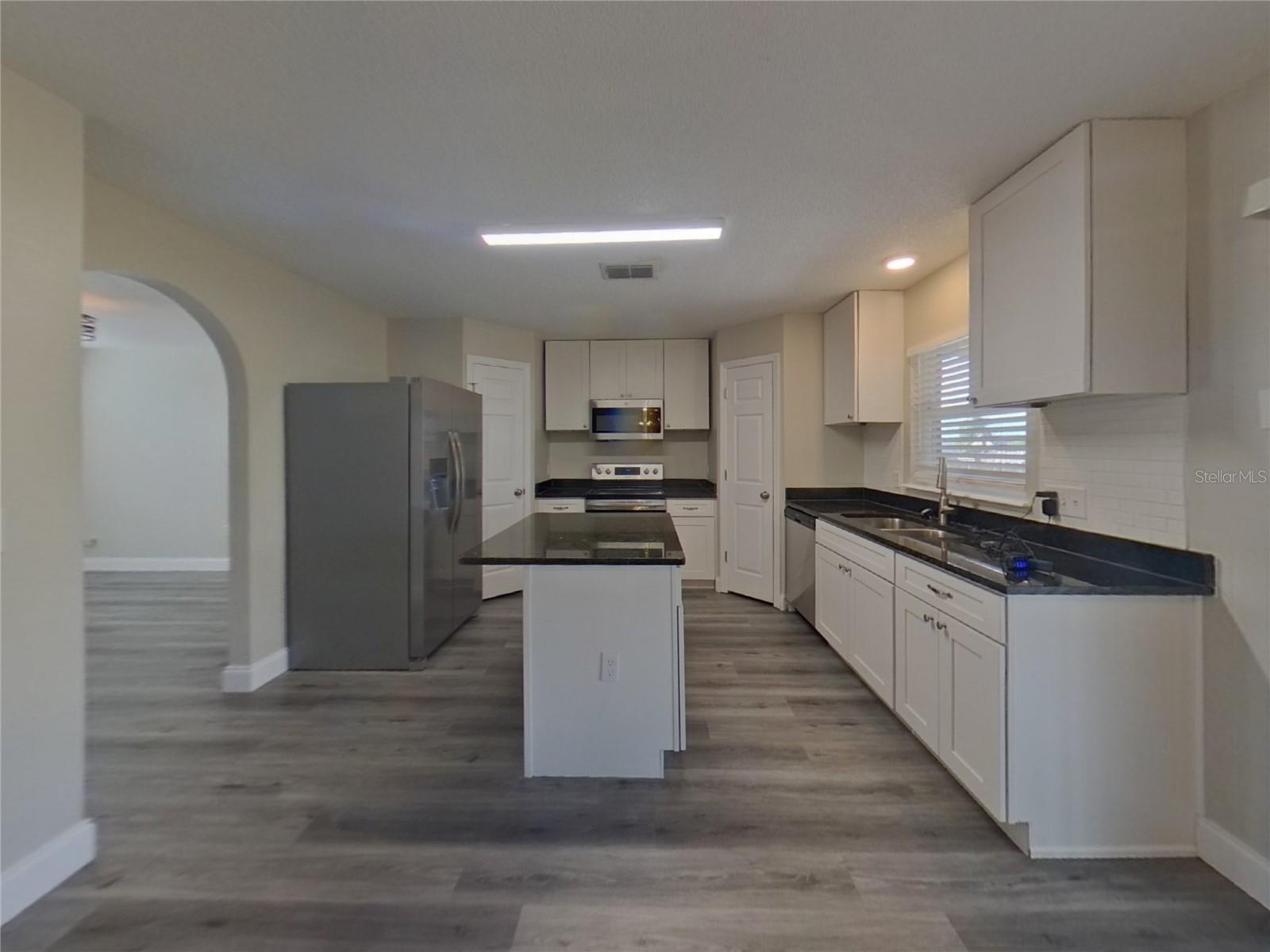 PINES WEST PH 01 - Residential Lease