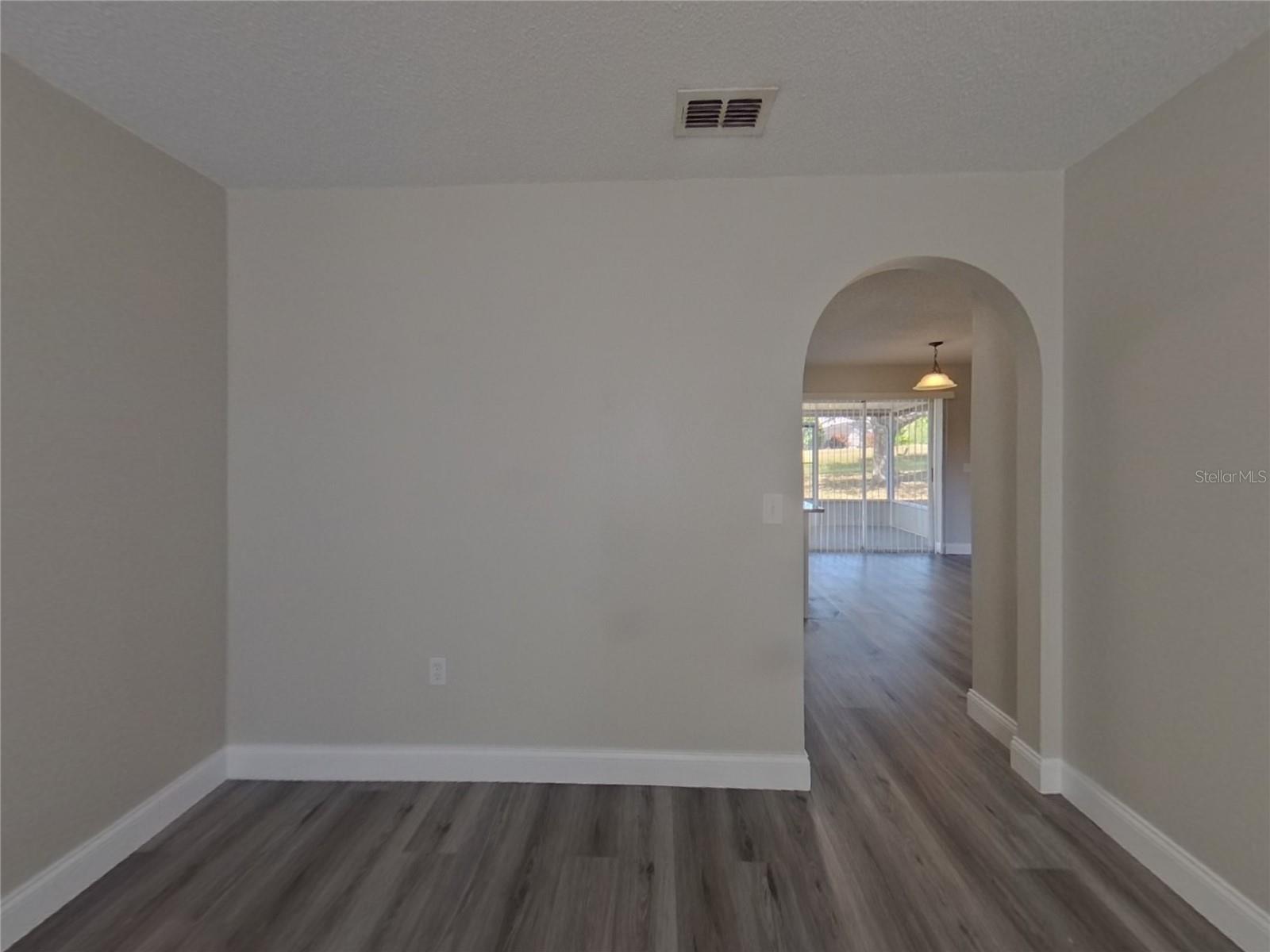 PINES WEST PH 01 - Residential Lease