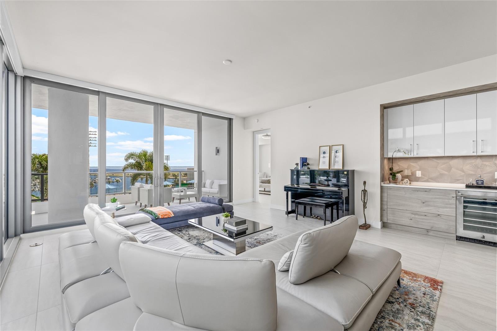 SALTAIRE CONDO - Residential