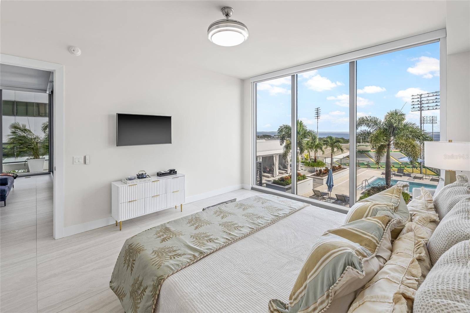 SALTAIRE CONDO - Residential