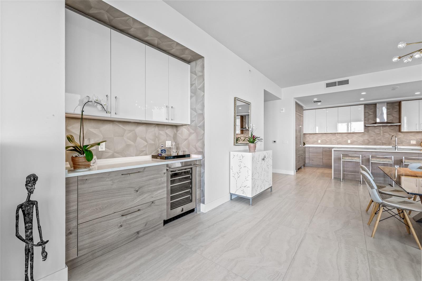 SALTAIRE CONDO - Residential