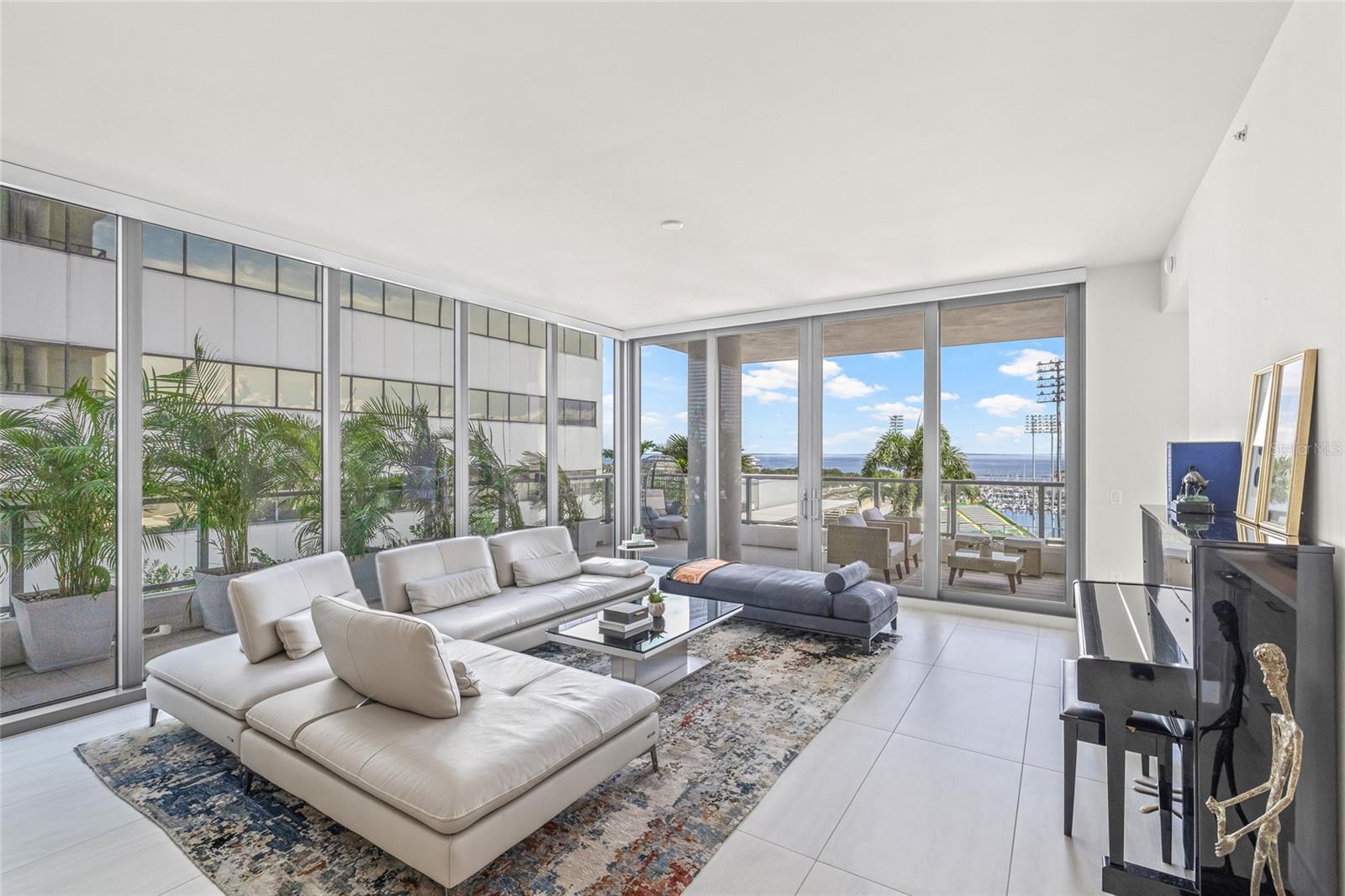SALTAIRE CONDO - Residential