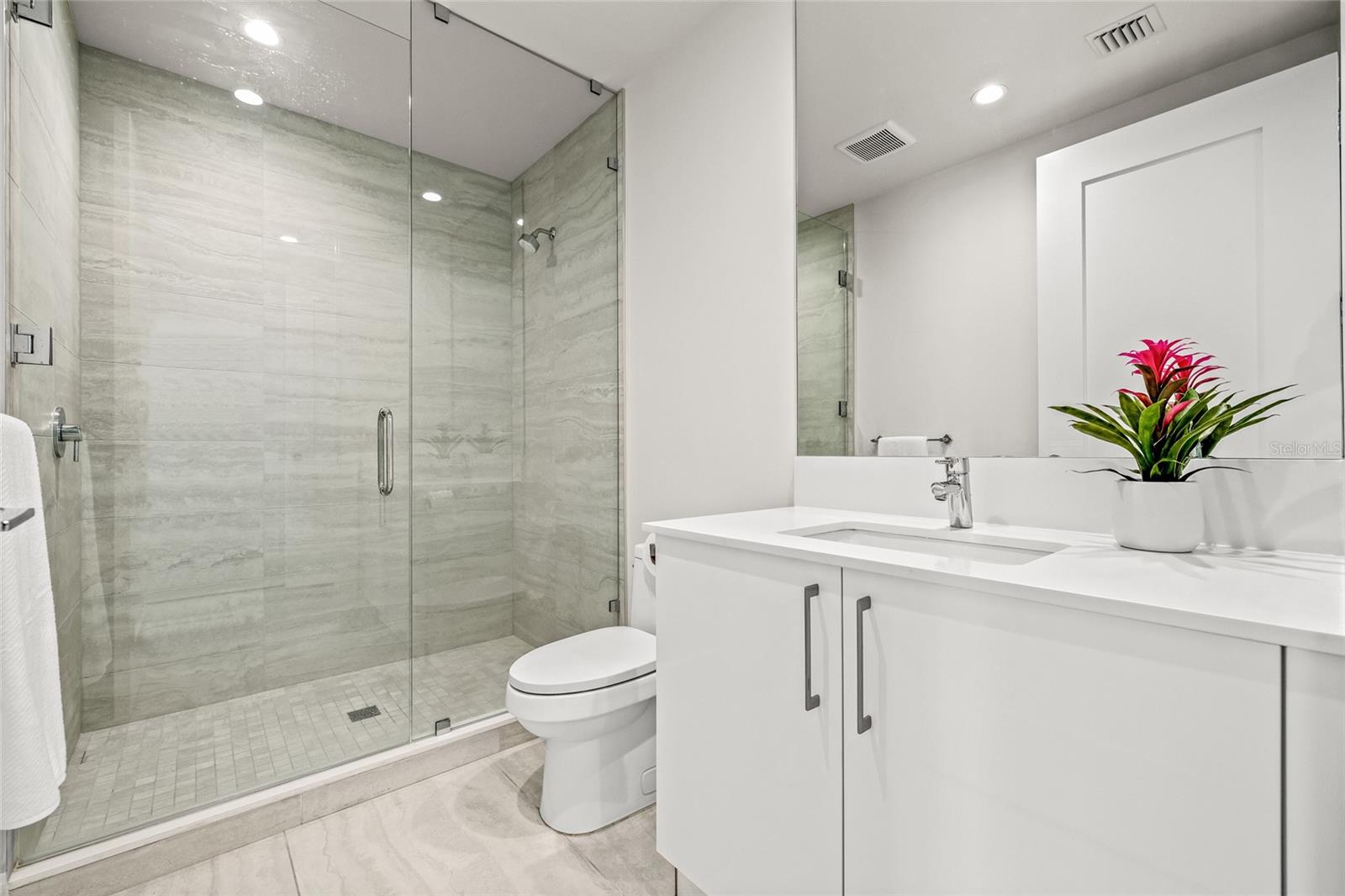 SALTAIRE CONDO - Residential