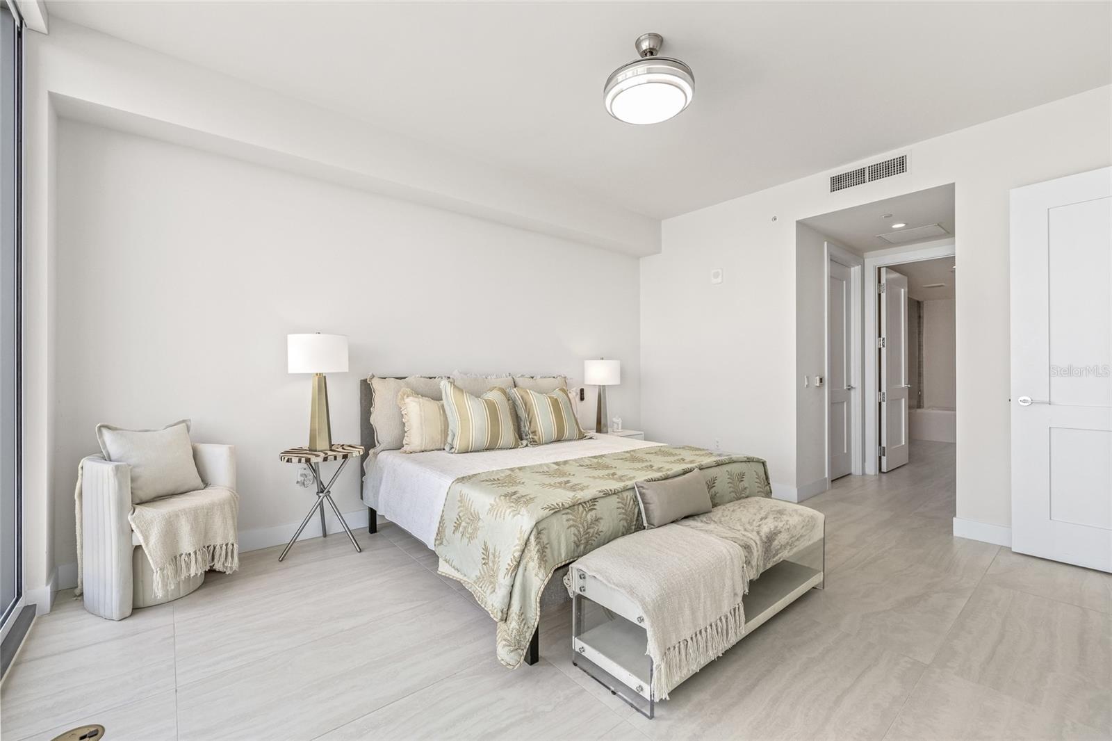 SALTAIRE CONDO - Residential