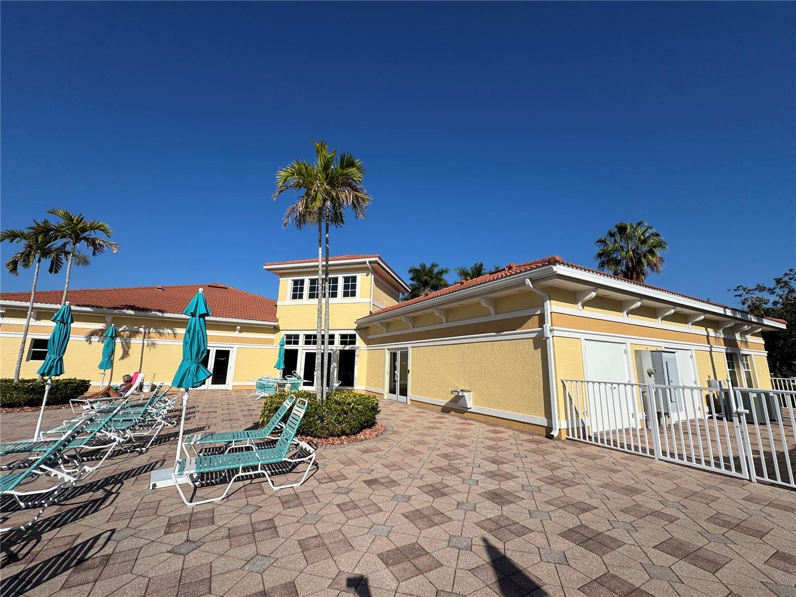 FOUNTAIN COURT PH 04 - Residential