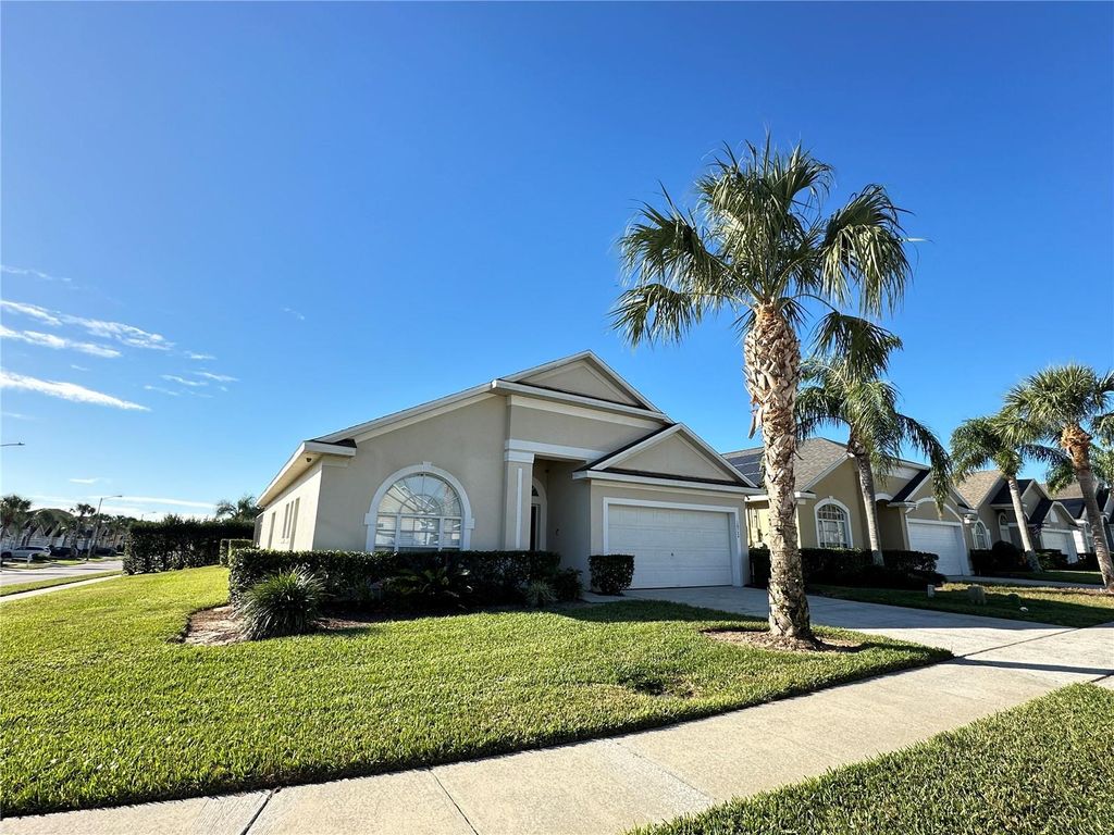 Photo of 16724 Rolling Green Drive, Clermont, FL 34714 (MLS # O6396443)