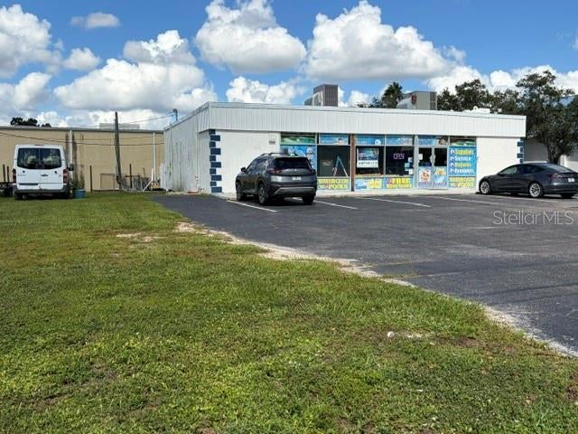Photo of 4631 Bee Ridge Road, Sarasota, FL 34233 (MLS # A4709946)
