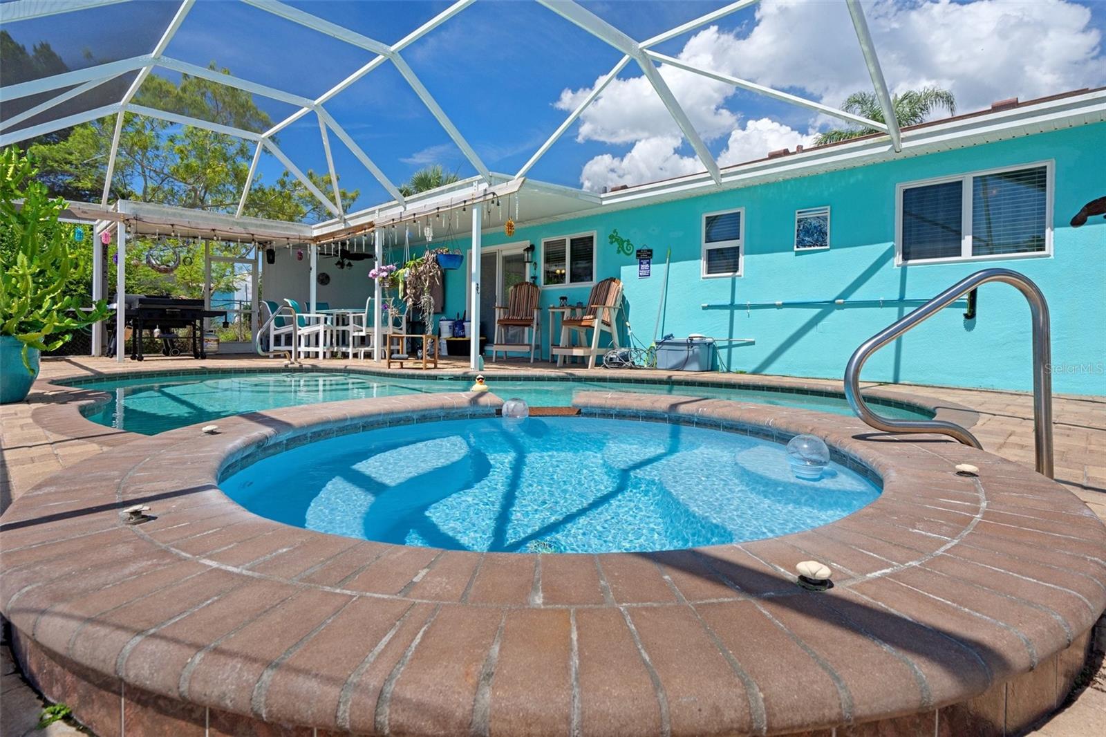 HERNANDO BEACH - Residential