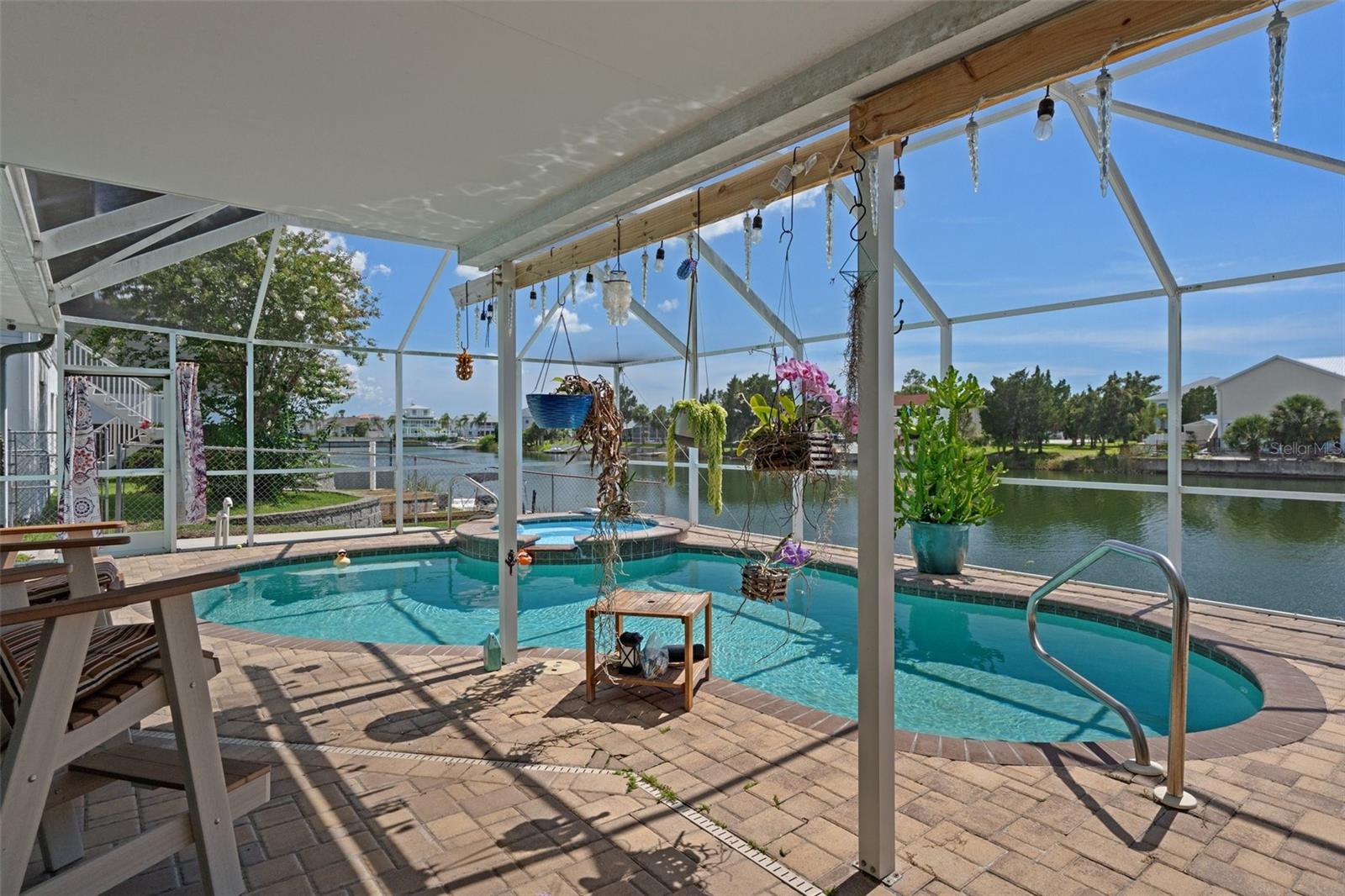 HERNANDO BEACH - Residential