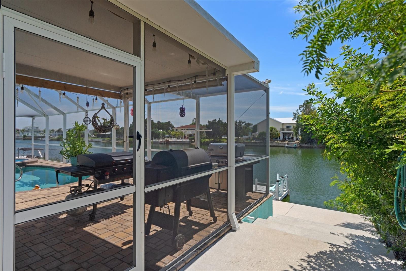 HERNANDO BEACH - Residential