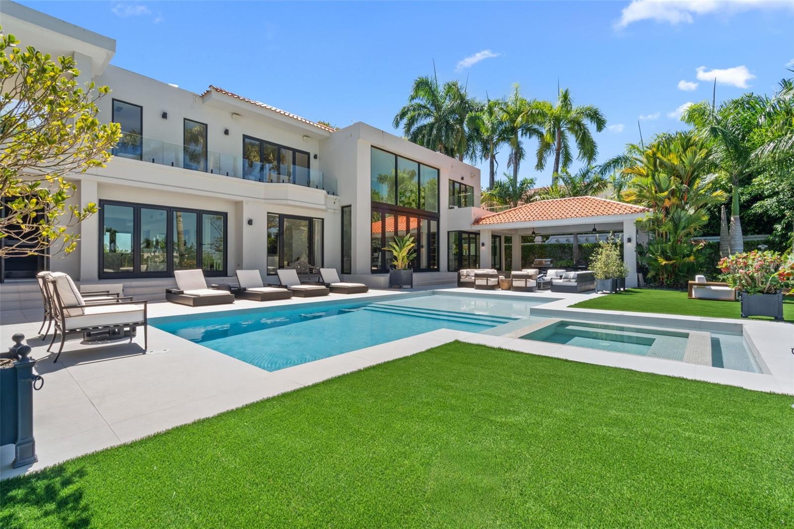 DORADO BEACH EAST - Residential