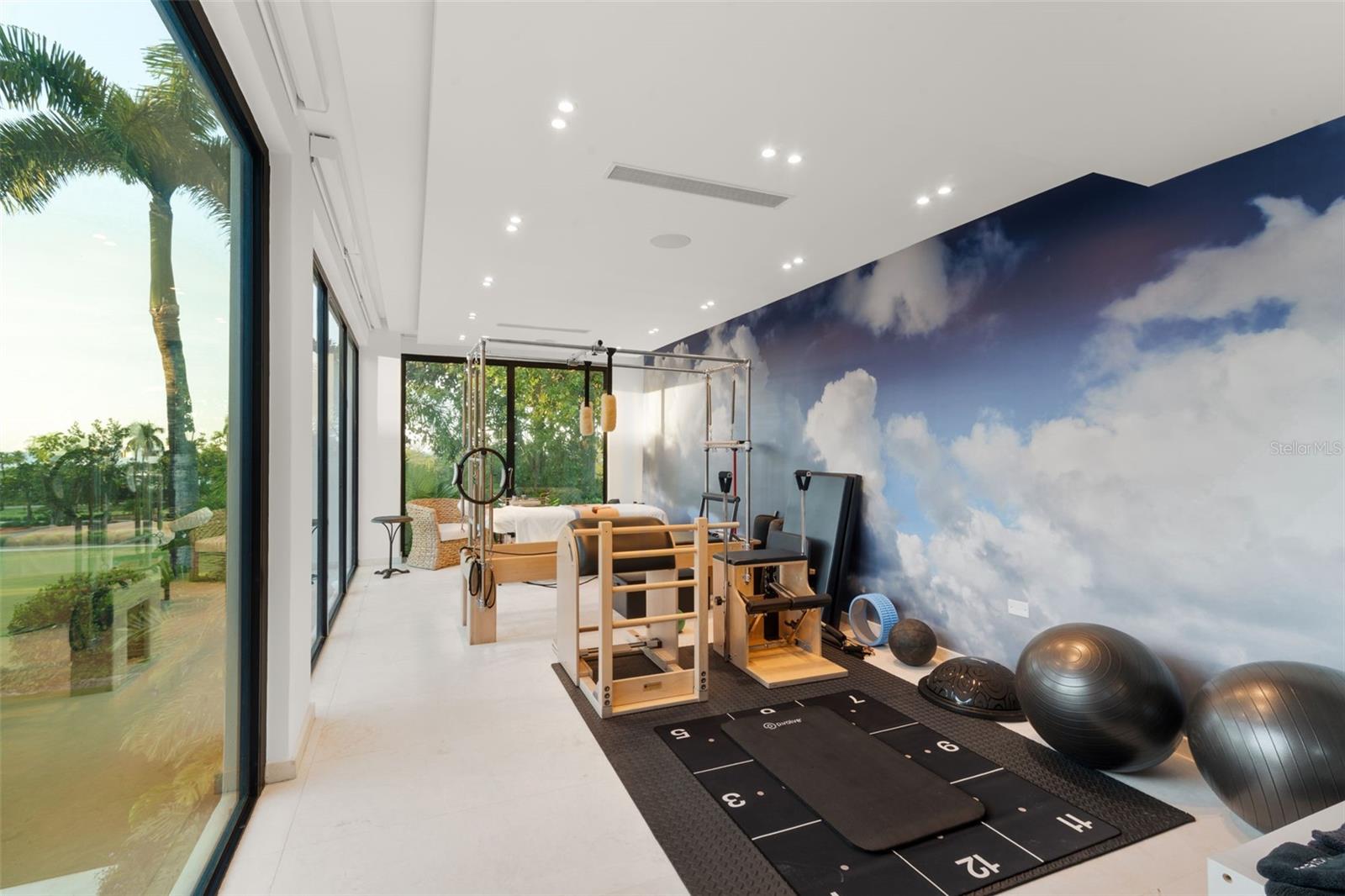 DORADO BEACH EAST - Residential