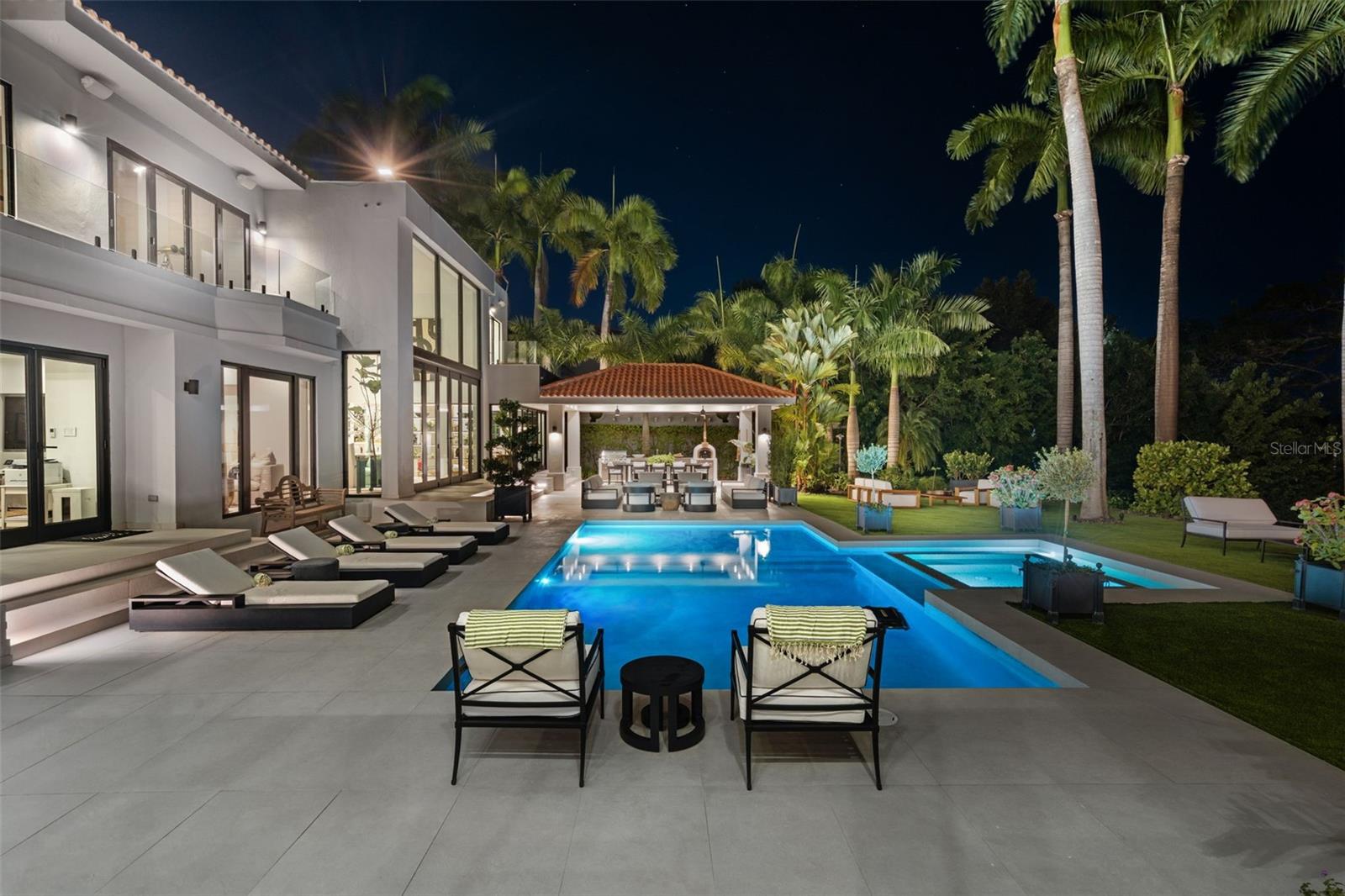 DORADO BEACH EAST - Residential